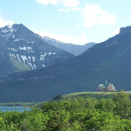 Prince Of Wales Hotel Waterton Park Esterno foto