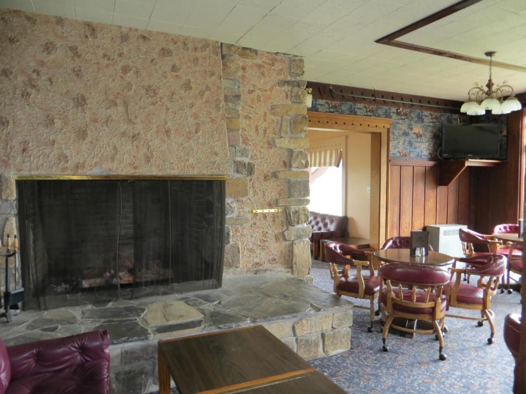 Prince Of Wales Hotel Waterton Park Esterno foto