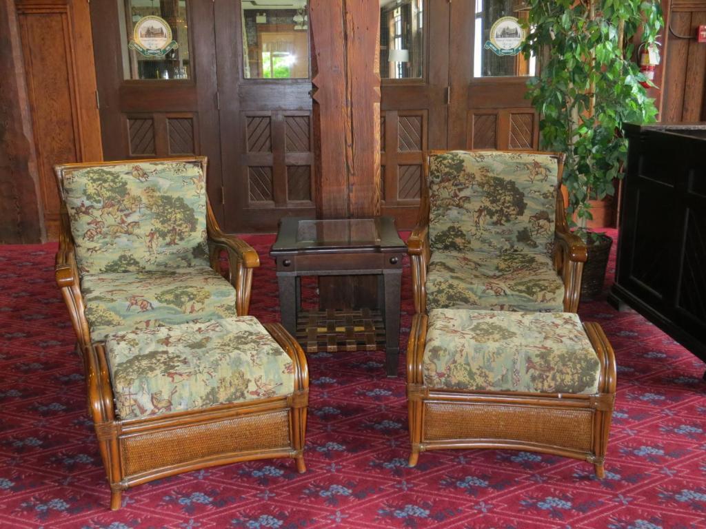 Prince Of Wales Hotel Waterton Park Esterno foto