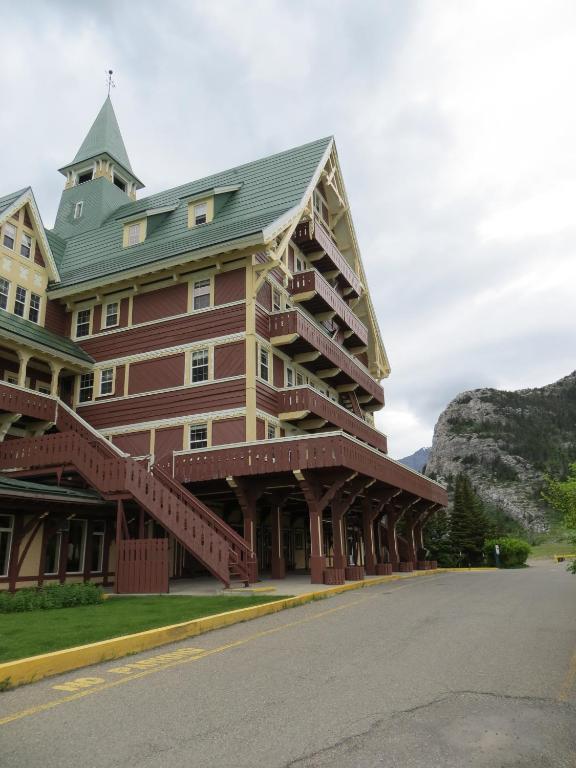 Prince Of Wales Hotel Waterton Park Esterno foto