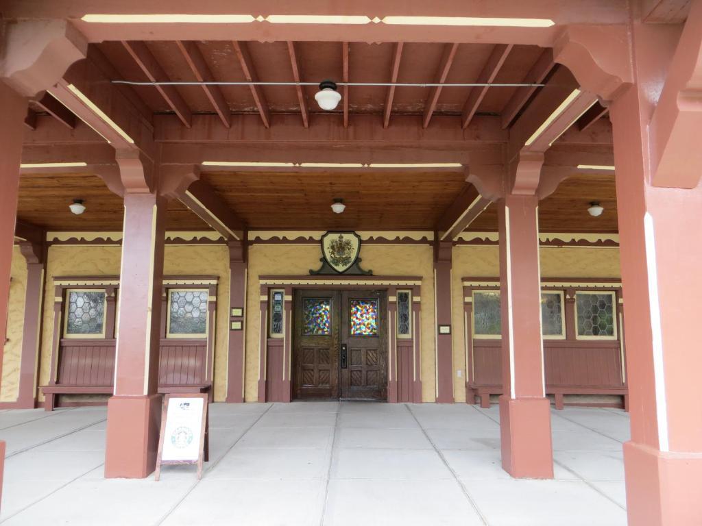 Prince Of Wales Hotel Waterton Park Esterno foto
