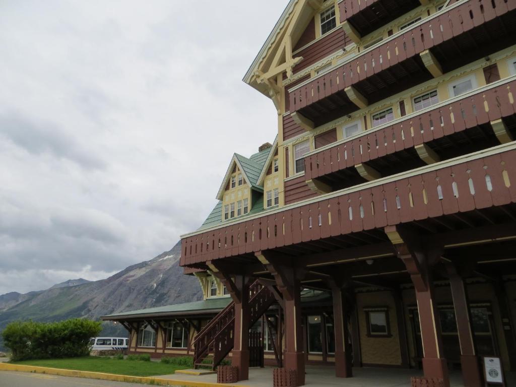 Prince Of Wales Hotel Waterton Park Esterno foto