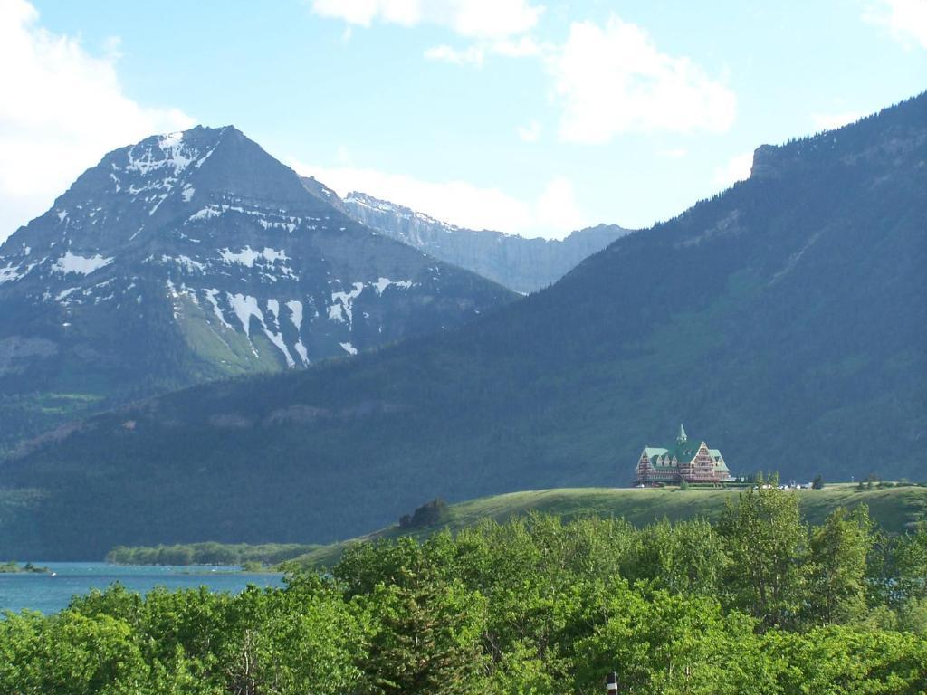 Prince Of Wales Hotel Waterton Park Esterno foto